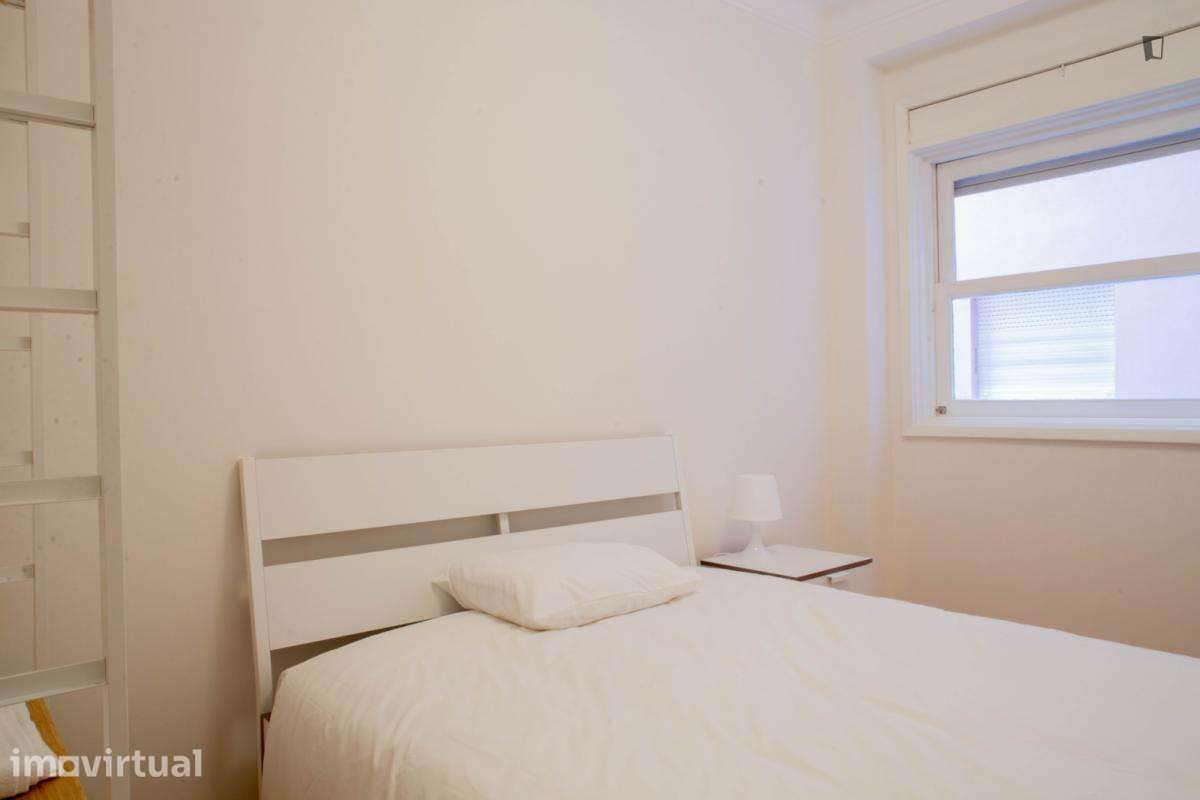 Quarto - localizado em Cedofeita Porto - Grande imagem: 4/27