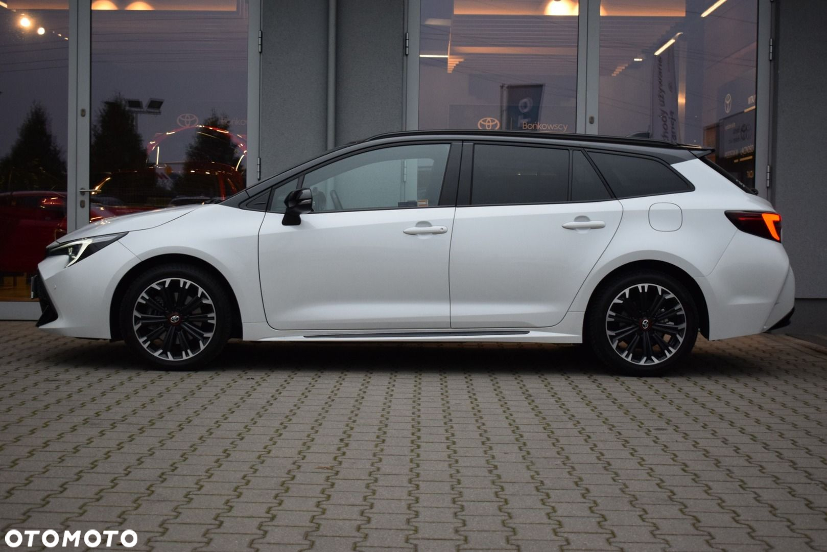 Toyota Corolla - 5