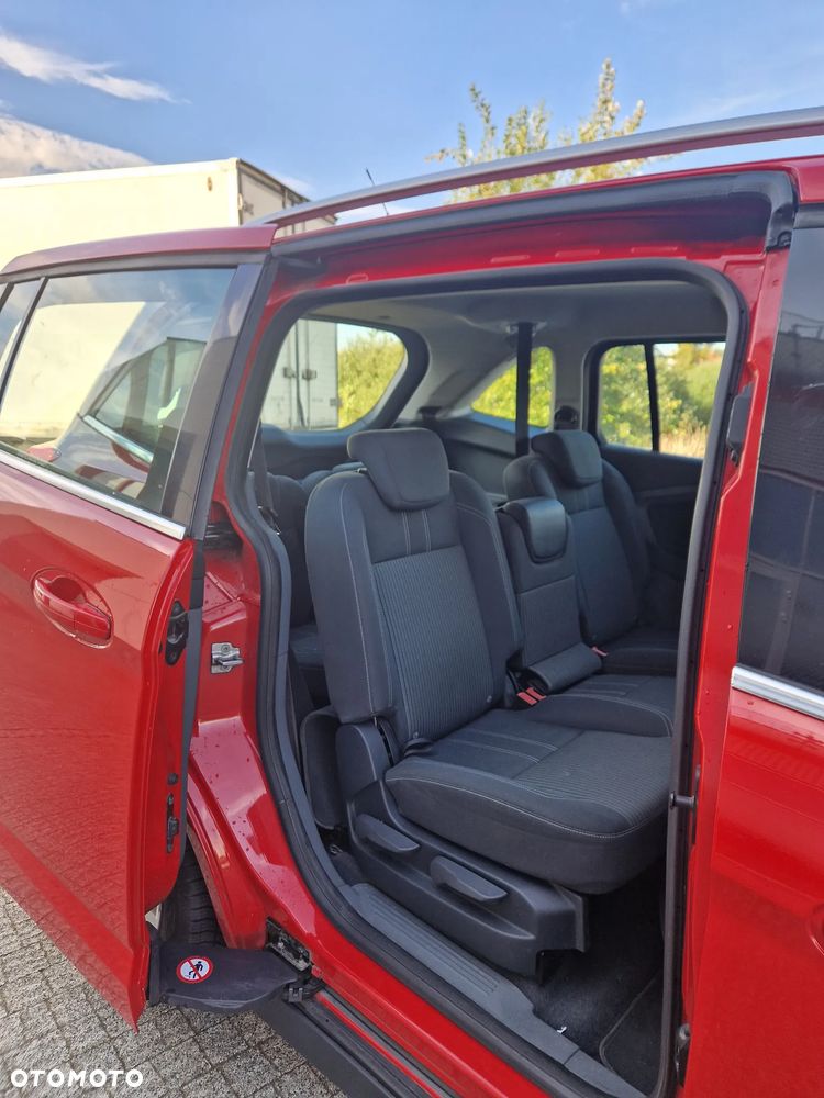 Ford Grand C-MAX - 18