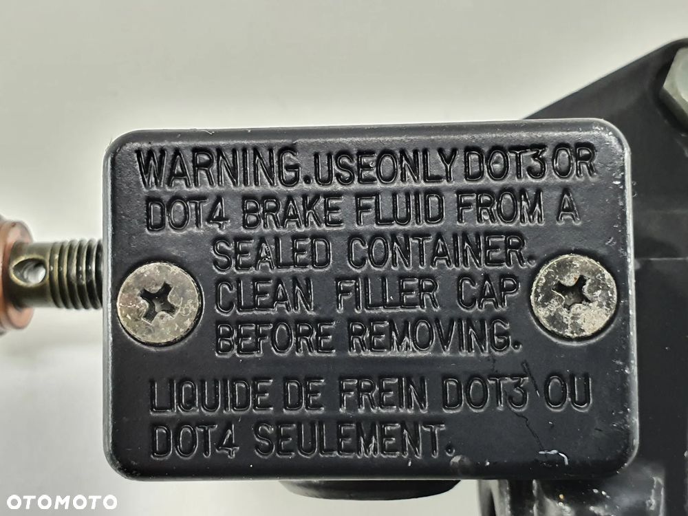 Pompa Hamulcowa Prawa Czujnik Klamka  Skuter Govecs Go - 10