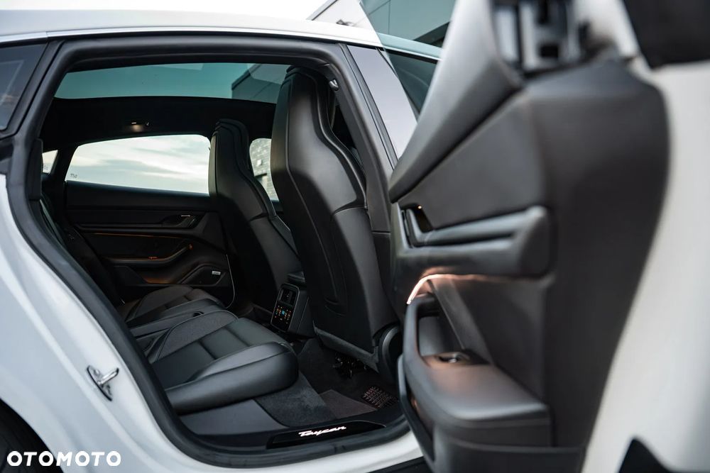 Porsche Taycan 4S Performance Plus - 27