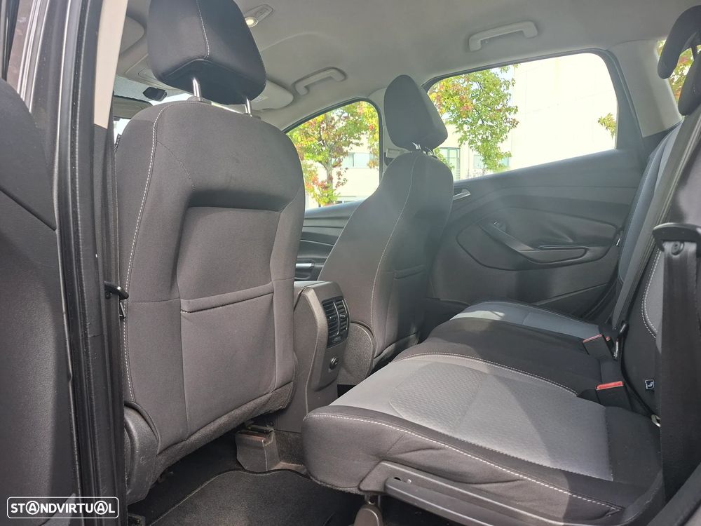 Ford Kuga - 8