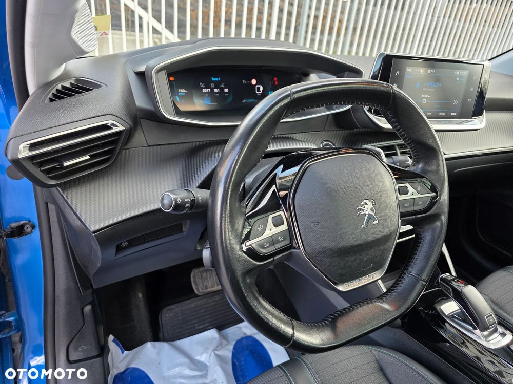 Peugeot 208 1.2 PureTech Allure S&S EAT8 - 8