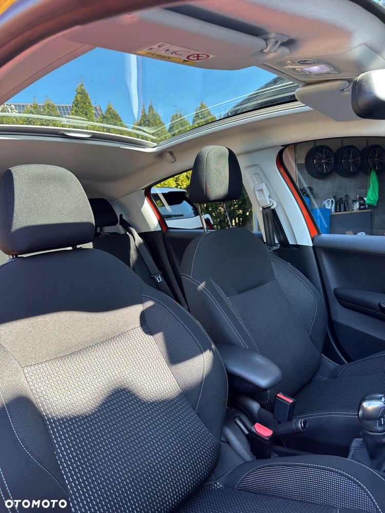 Peugeot 208 1.2 PureTech Allure - 17