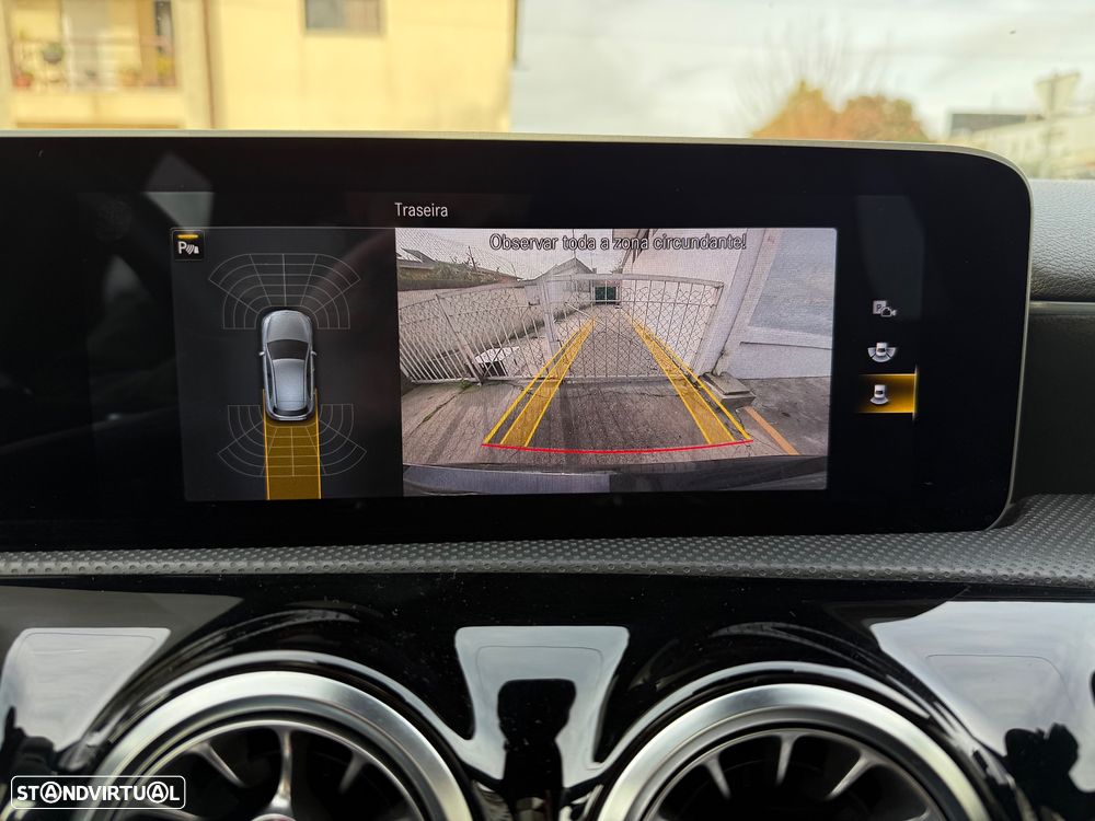 Mercedes-Benz A 180 d 7G-DCT AMG Line - 11