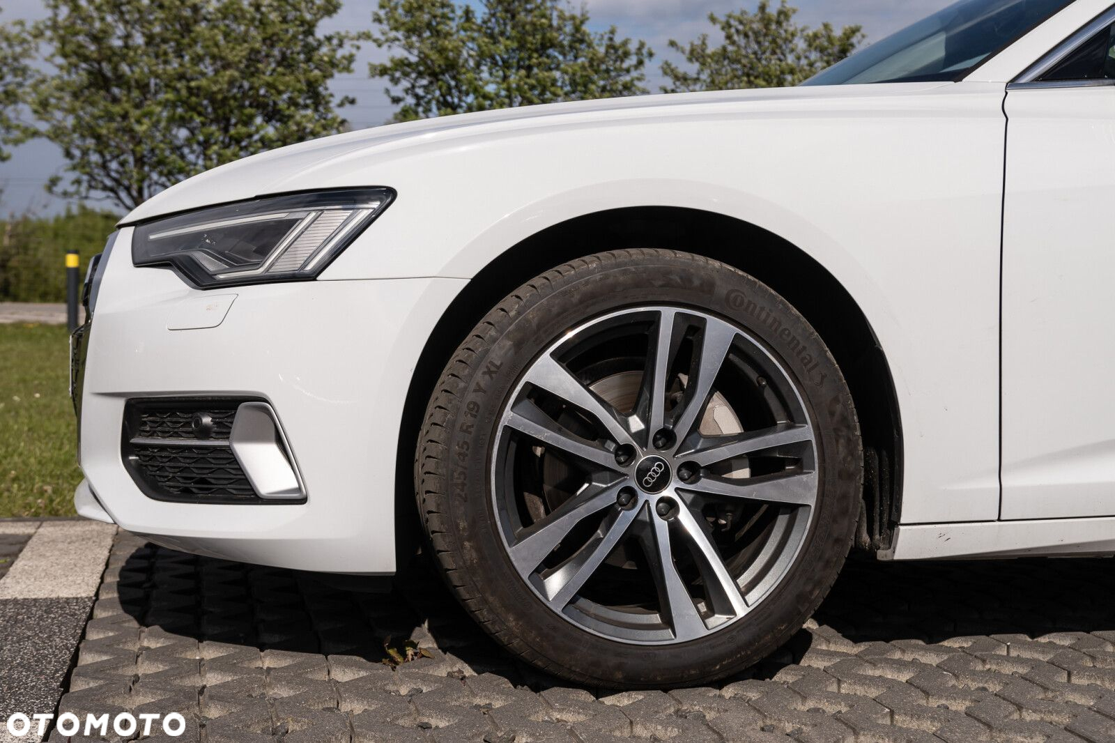 Audi A6 - 6