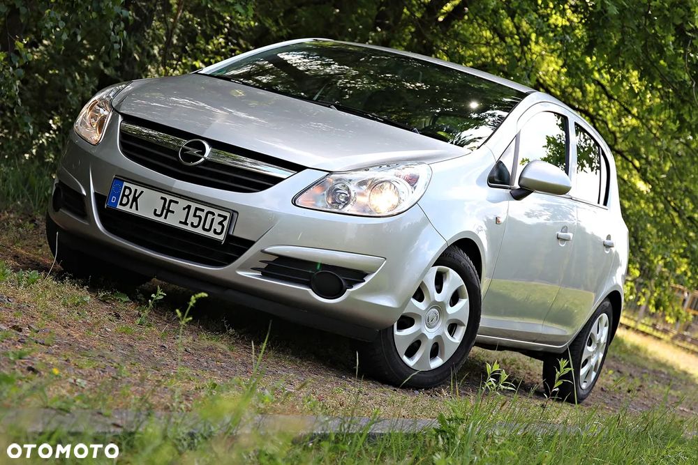 Opel Corsa 1.2 16V Easytronic Cosmo - 2