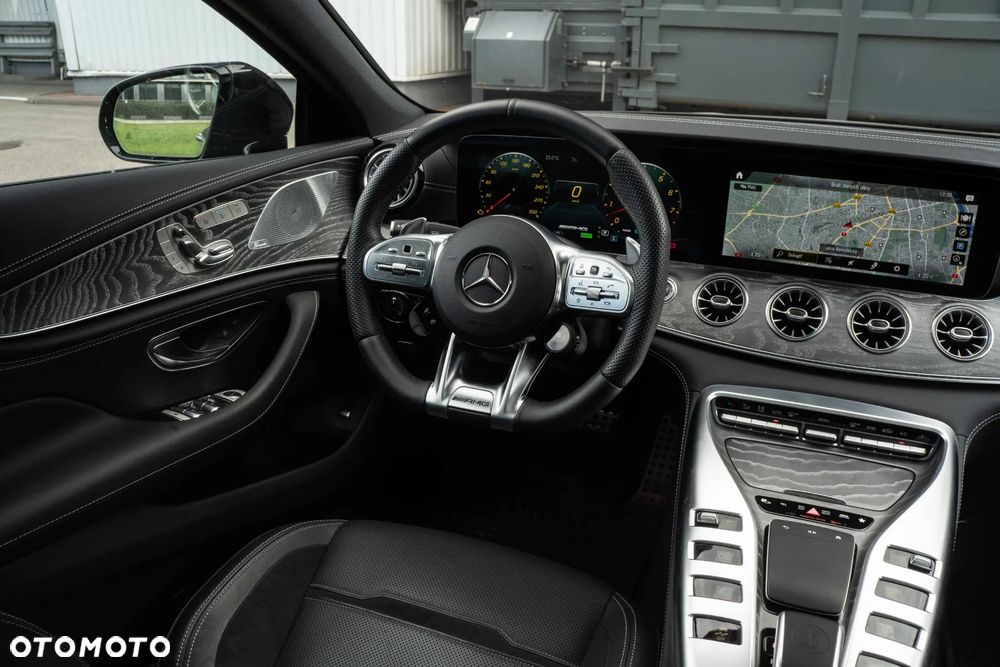 Mercedes-Benz AMG GT 43 4-Matic+ - 24