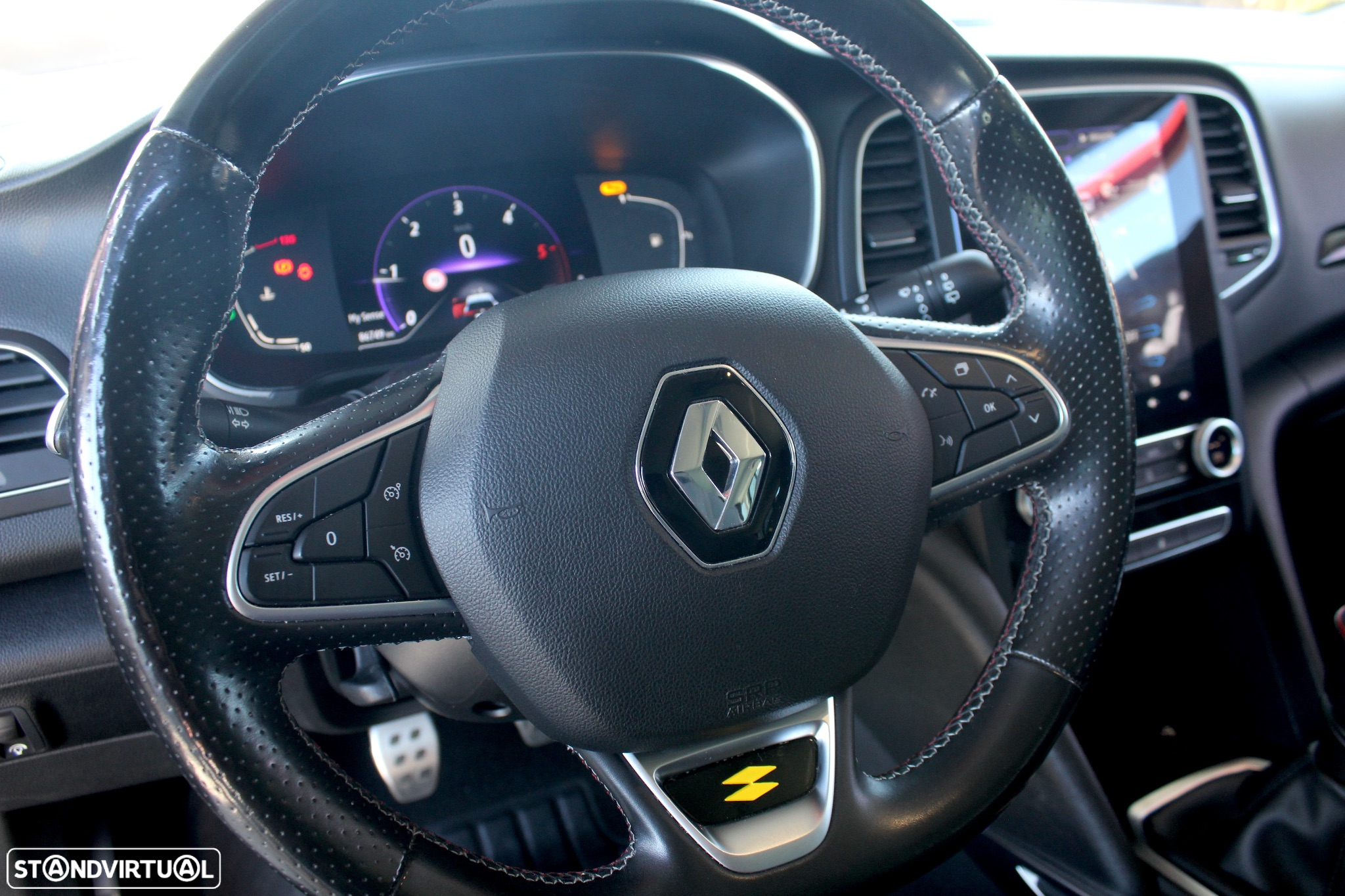 Renault Mégane Sport Tourer 1.5 Blue dCi R.S. Line - 19