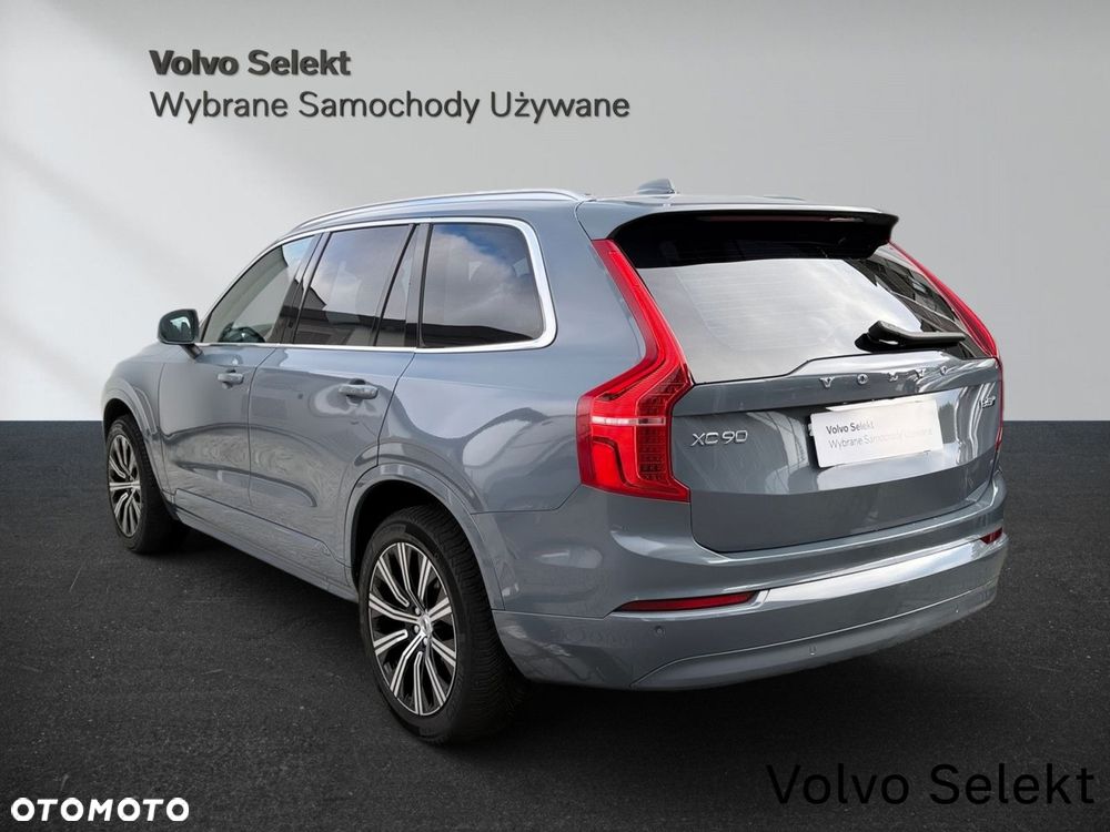 Volvo XC 90 - 9