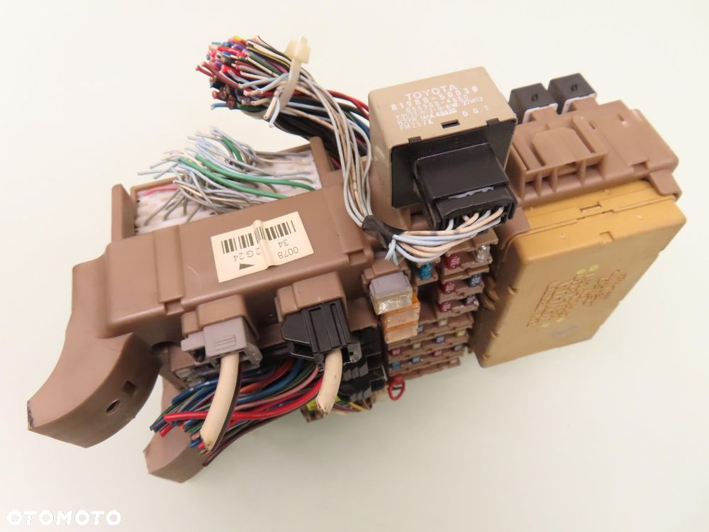 STACYJKA STEROWNIK TOYOTA COROLLA E12 1.6 VVT-i 8966113250 1752008301 - 9