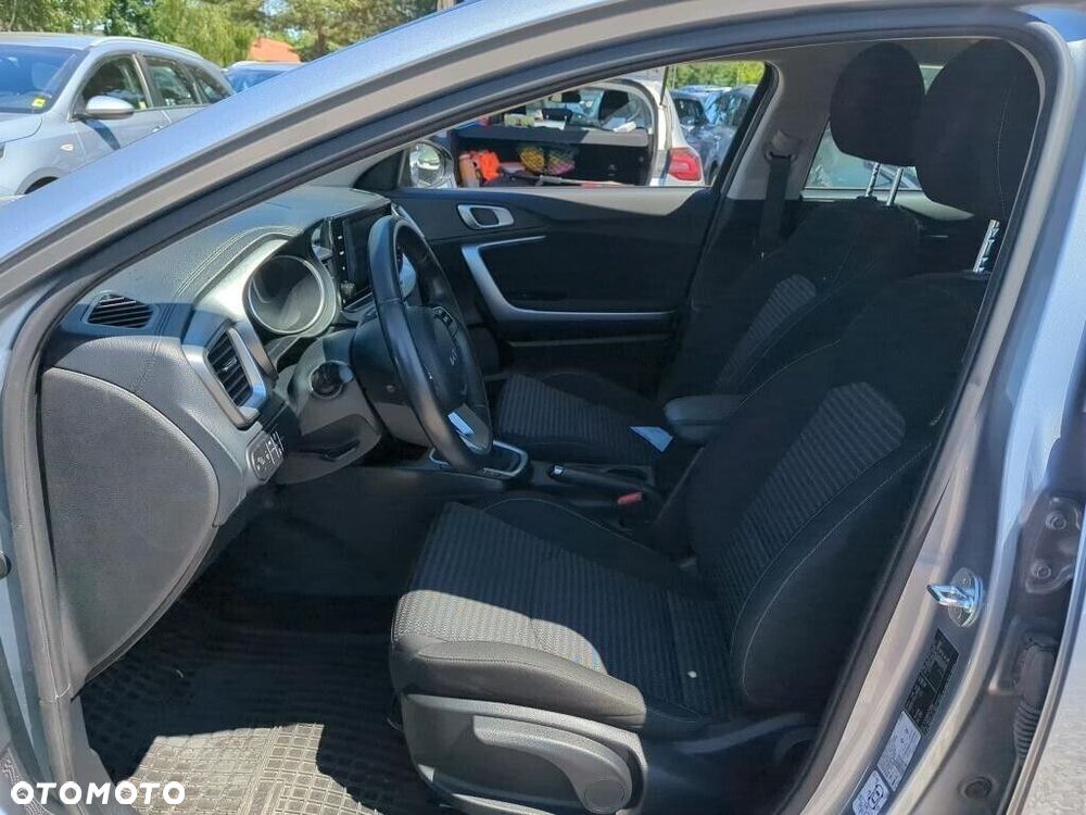Kia Ceed - 7