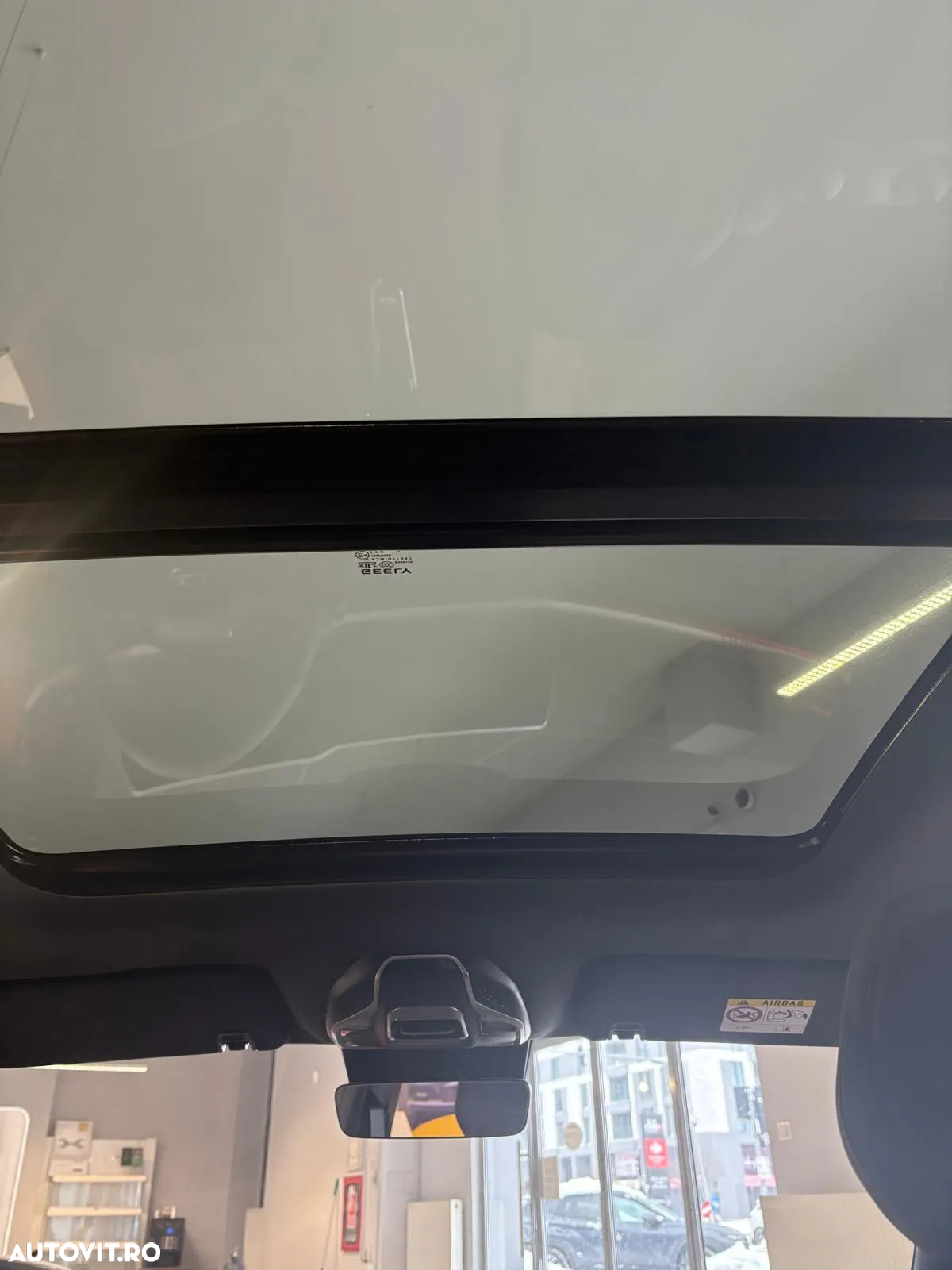 Geely Coolray - 14