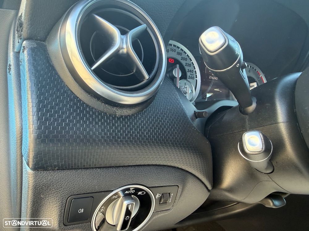 Mercedes-Benz A 180 - 4