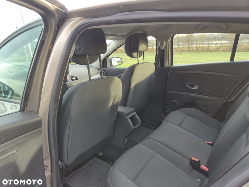 Renault Megane 1.6 16V 100 Expression - 11