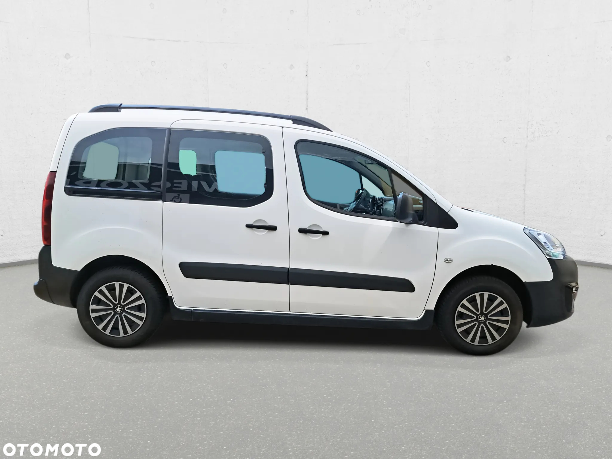 Peugeot Partner 1.6 BlueHDi Outdoor - 4