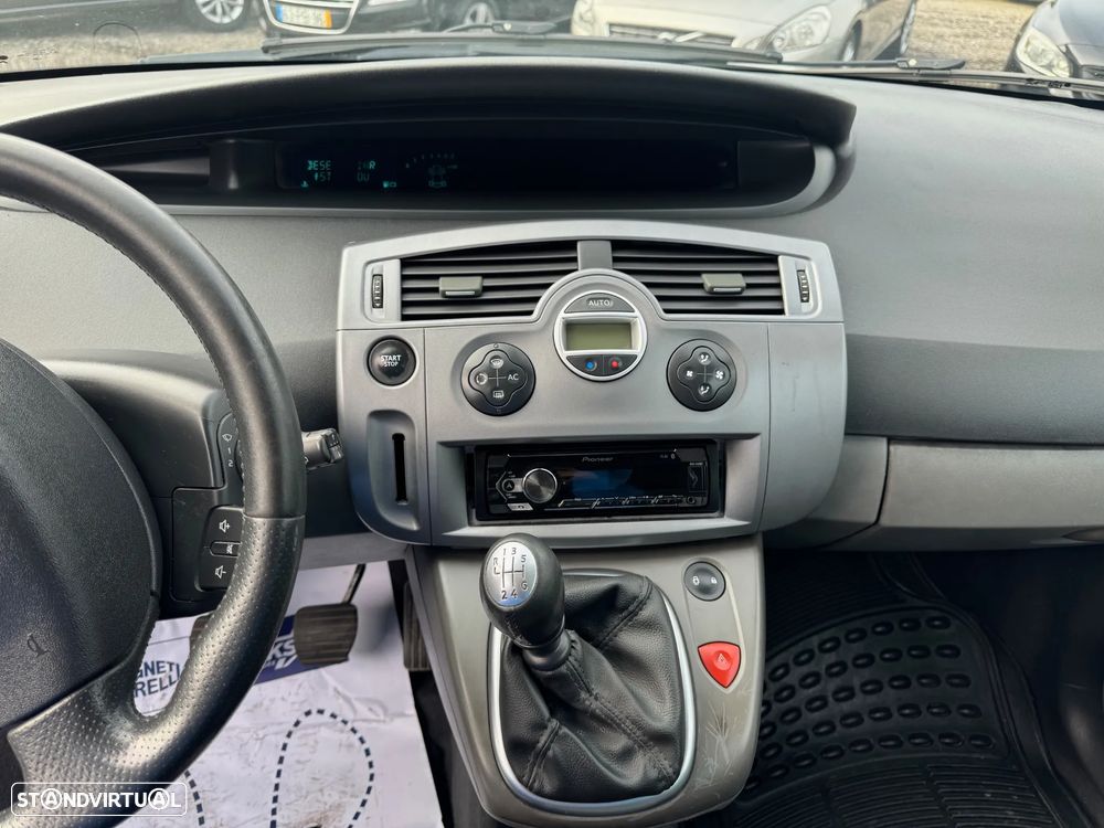 Renault Scénic 1.5 dCi Confort - 15