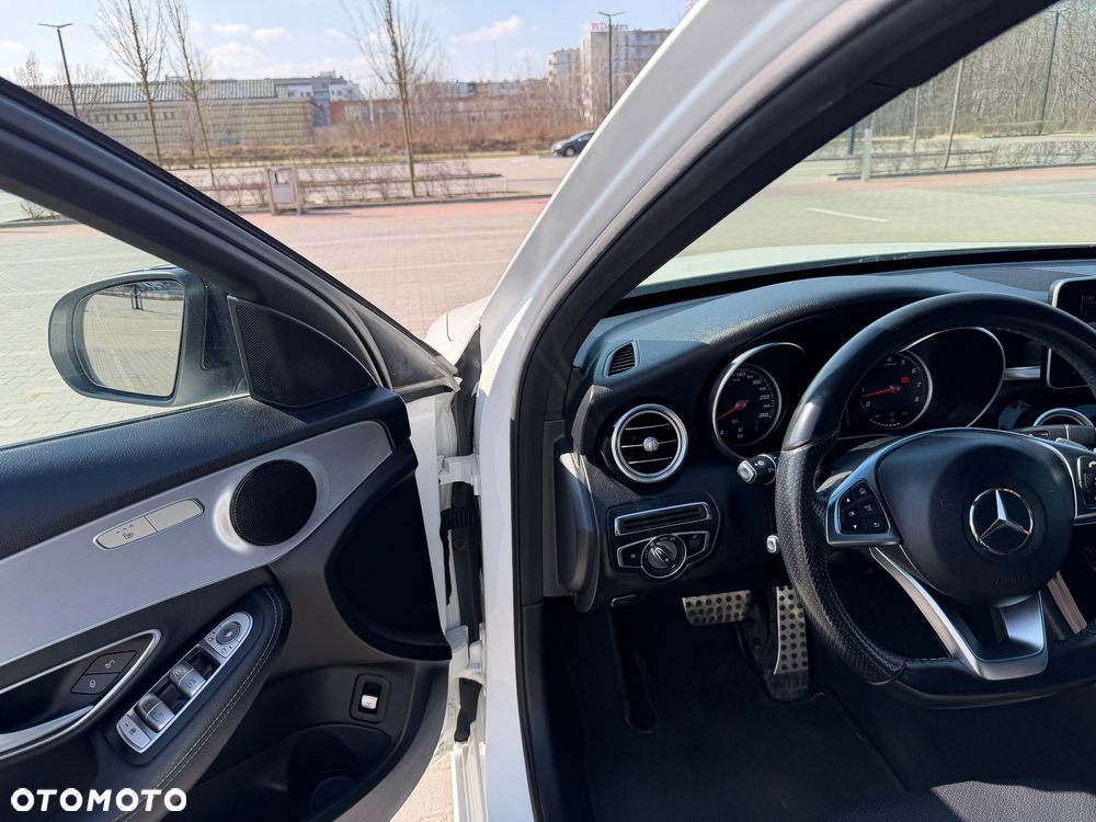 Mercedes-Benz Klasa C 200 4-Matic 9G-TRONIC - 10