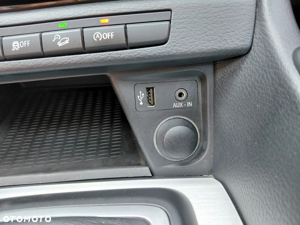 BMW X1 xDrive20d Sport Line - 19