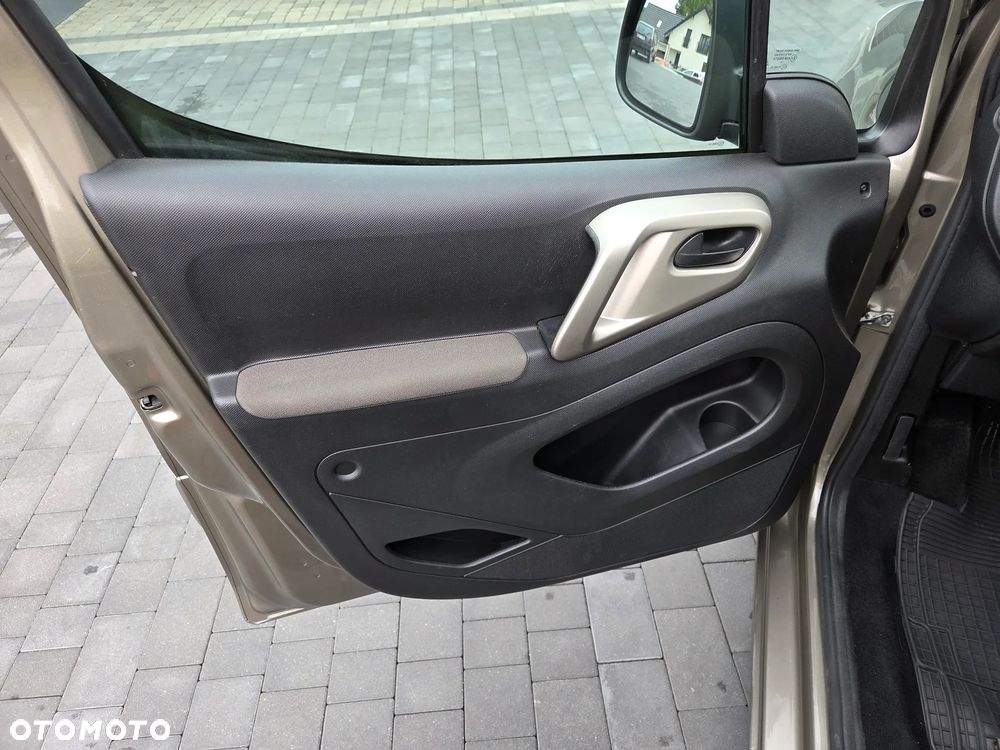 Citroën Berlingo Multispace BlueHDi 120 S&S SHINE - 14