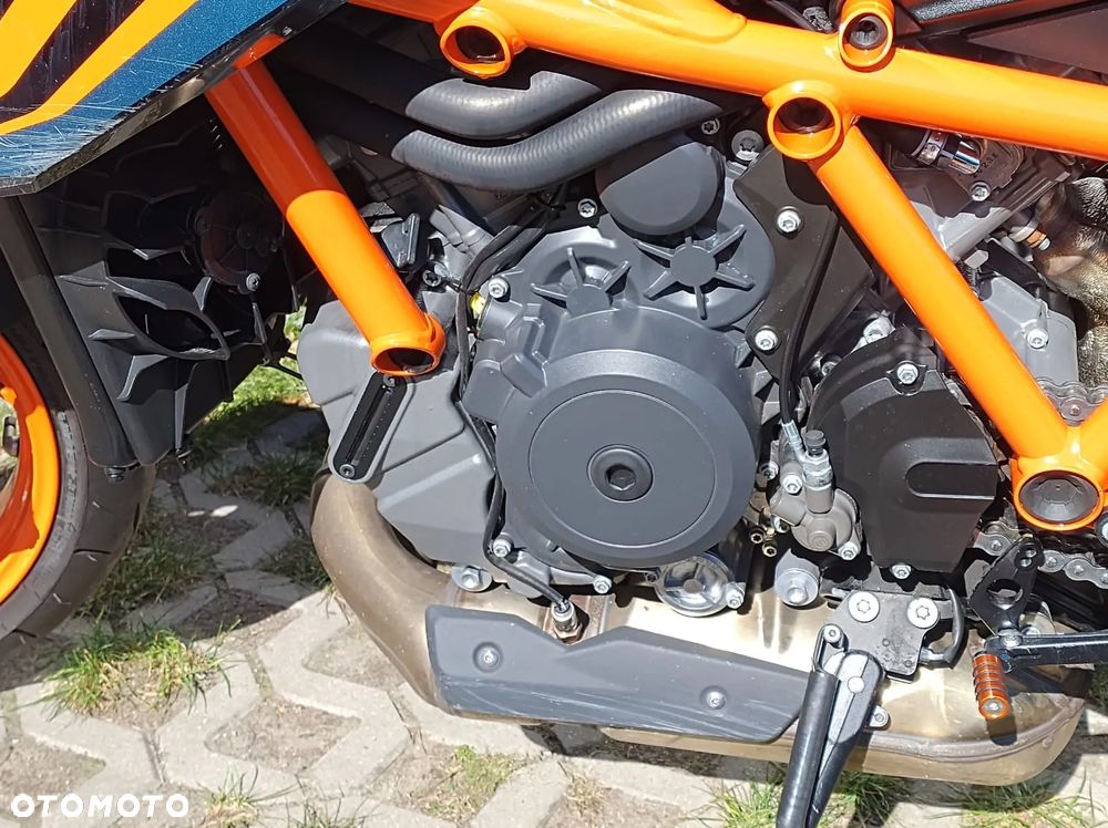 KTM Super Duke - 24