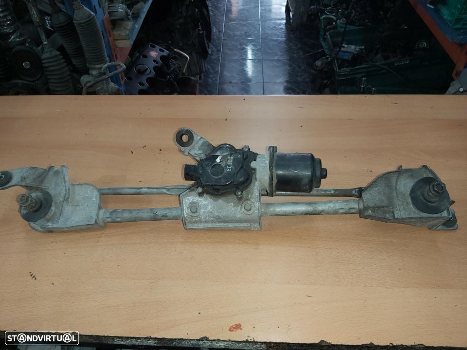 Motor limpa para brisas Nissan Navara 2007 - 2