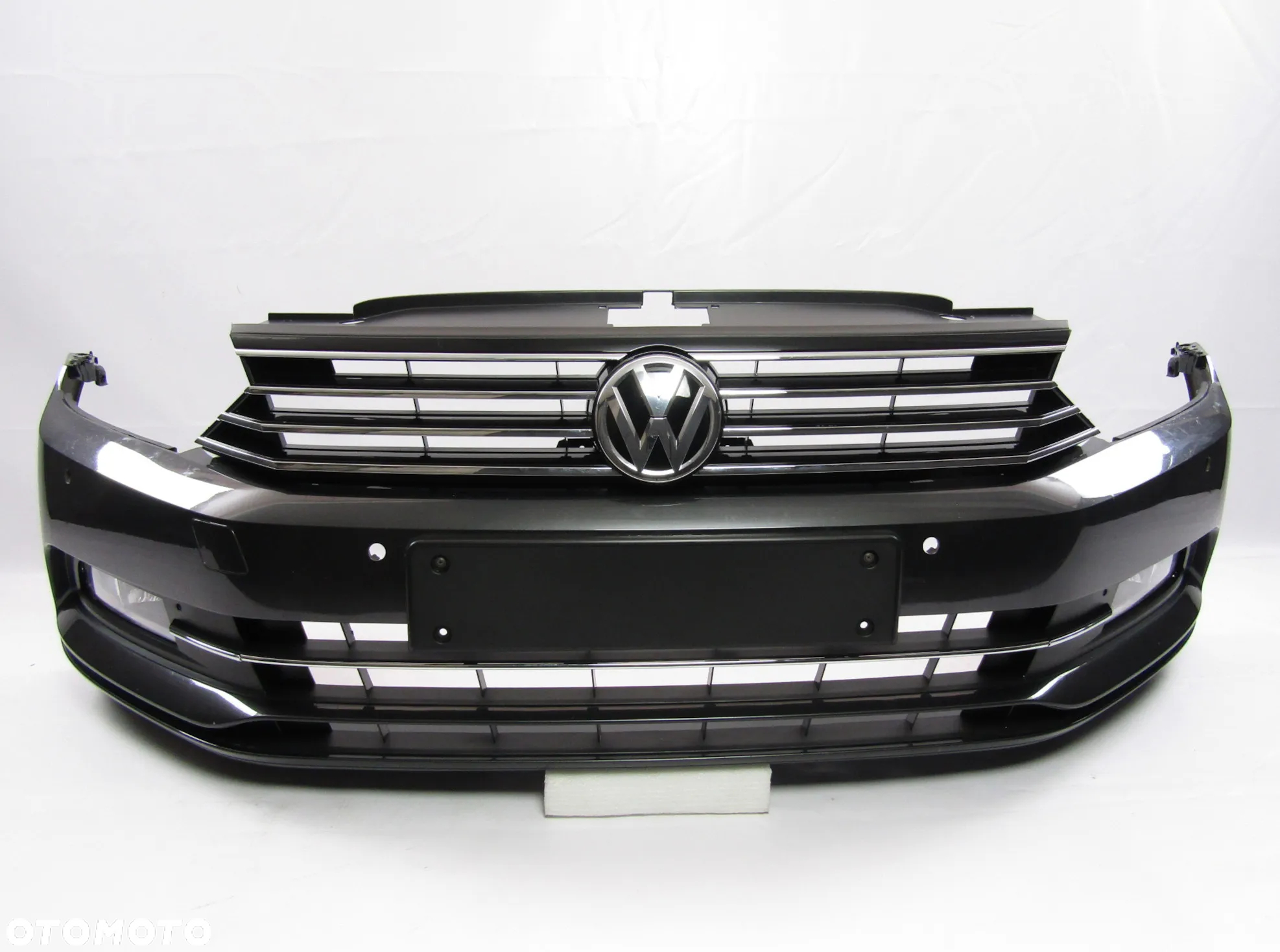 Zderzak przedni VW Passat B8 14 - 19 Pdc-4  Lakier nieznany - 7