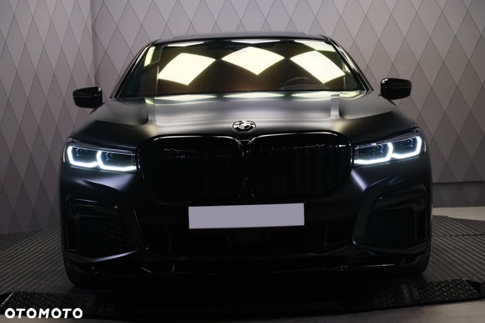 BMW Seria 7 750i xDrive sport - 14