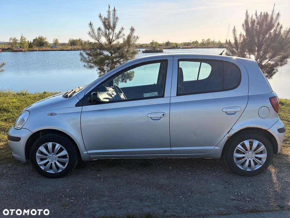 Toyota Yaris 1.0 Terra - 7
