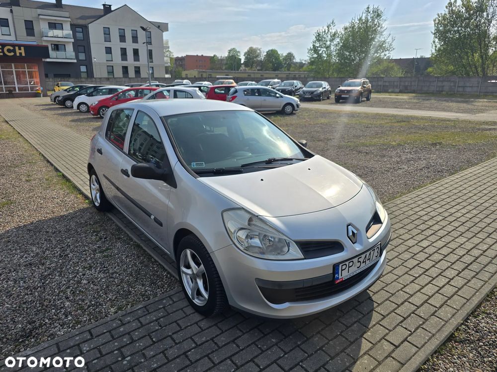 Renault Clio 1.4 16V Expression - 4