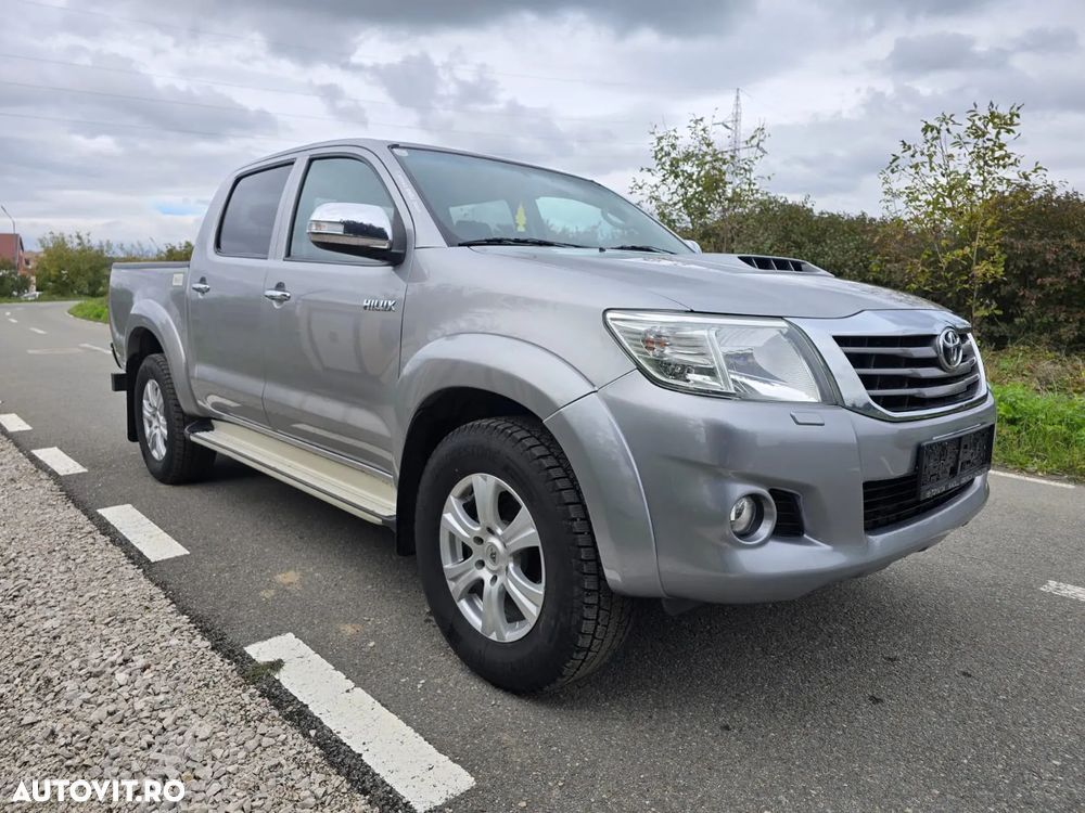 Toyota Hilux 4x4 Cabina Dubla Comfort - 2