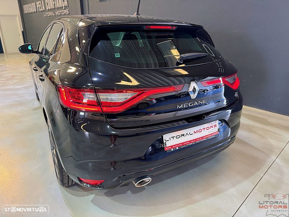 Renault Mégane 1.5 Blue dCi Intens EDC - 10