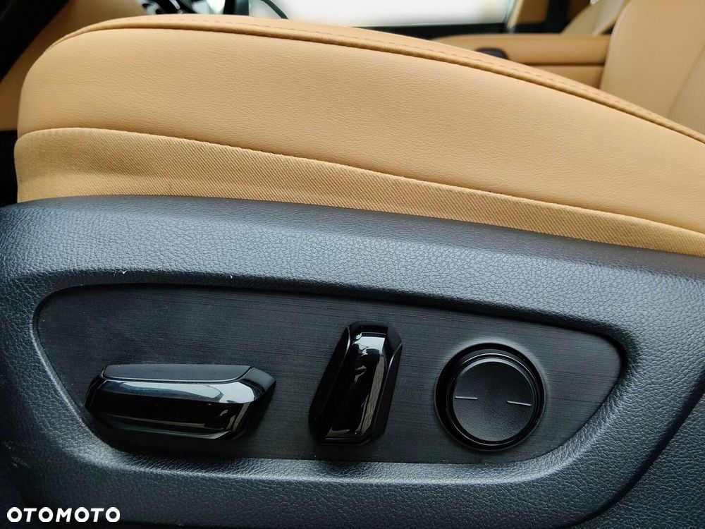 Lexus NX 350h Prestige 2WD - 25