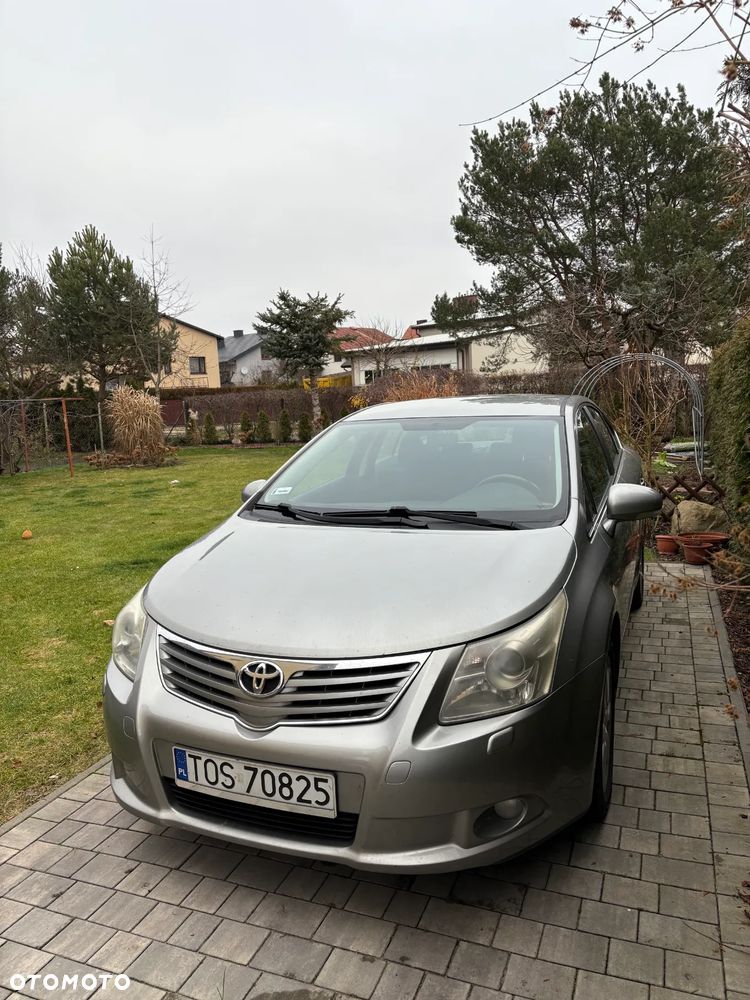 Toyota Avensis 1.6 Luna - 9