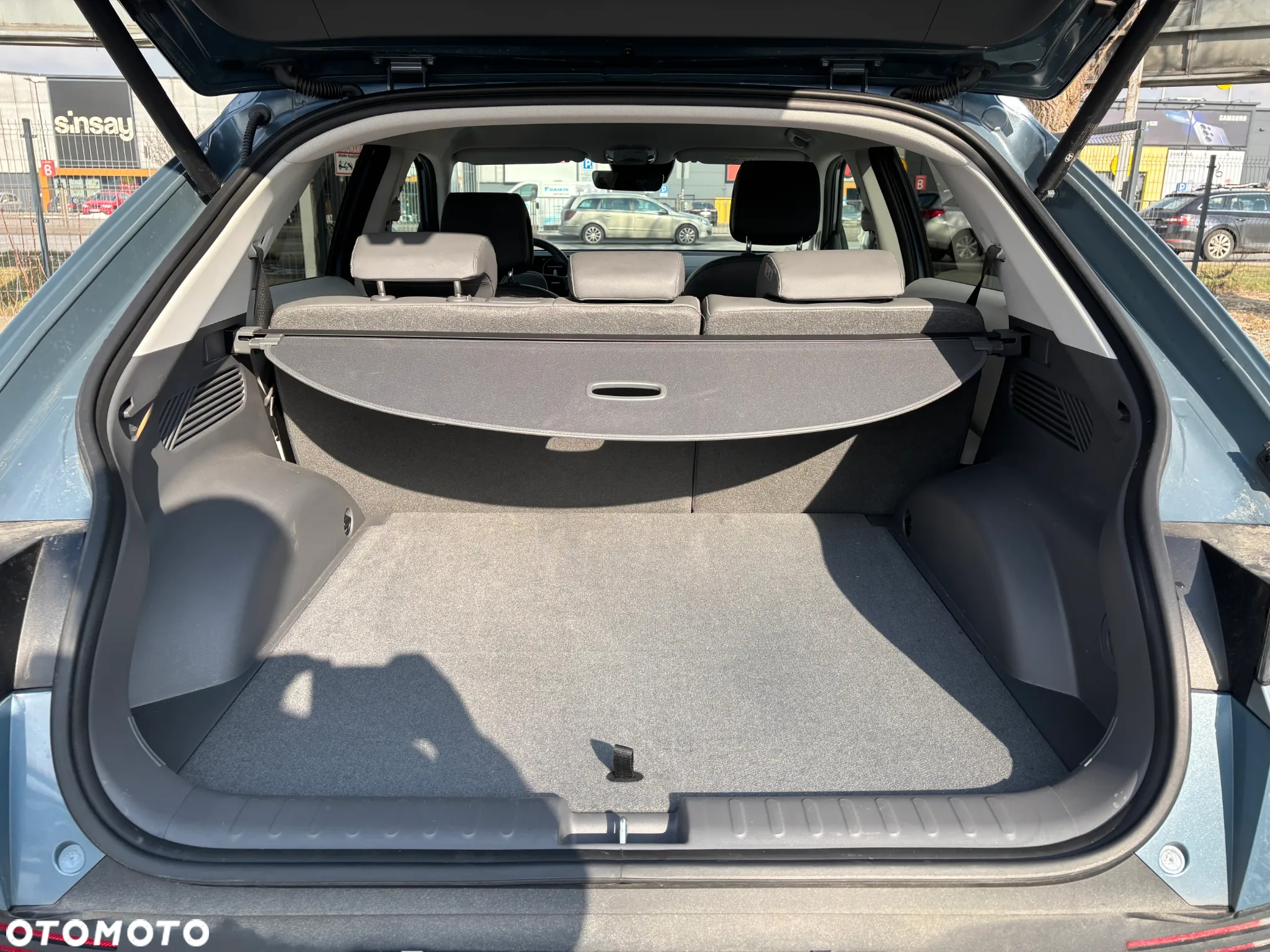 Hyundai IONIQ - 20
