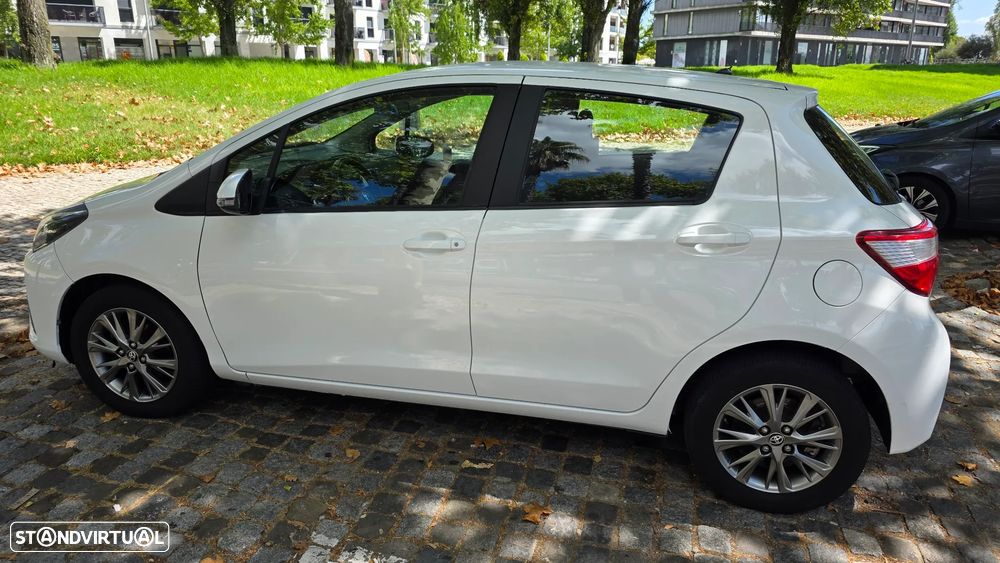 Toyota Yaris 1.0 VVT-i Comfort +PS Style +P.Techno - 12