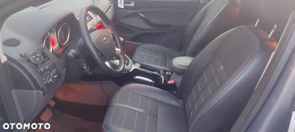Ford Kuga 2.0 TDCi 4x4 Titanium - 10