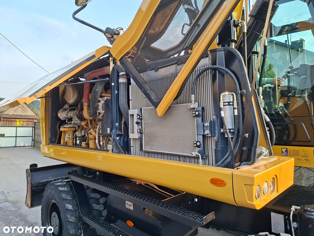 Caterpillar CAT M 318 F - 25