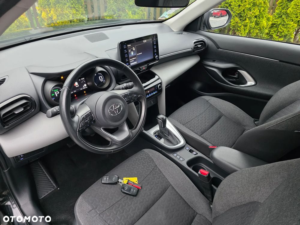 Toyota Yaris Cross - 16