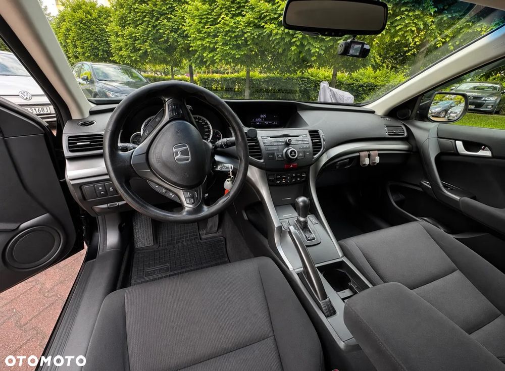 Honda Accord 2.0 Lifestyle - 8