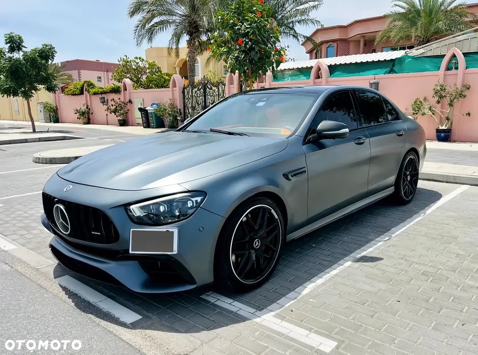 Mercedes-Benz Klasa E AMG 63 S 4Matic+ AMG Speedshift MCT-9G - 2