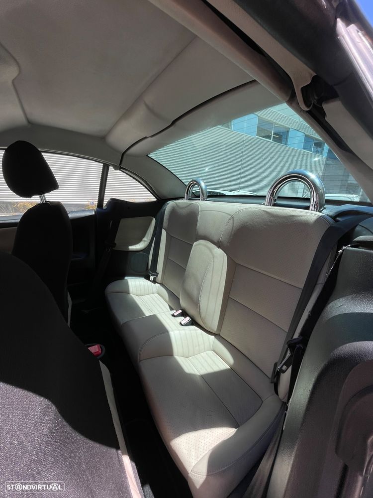 Peugeot 207 CC 1.6 HDi FAP Sport - 12