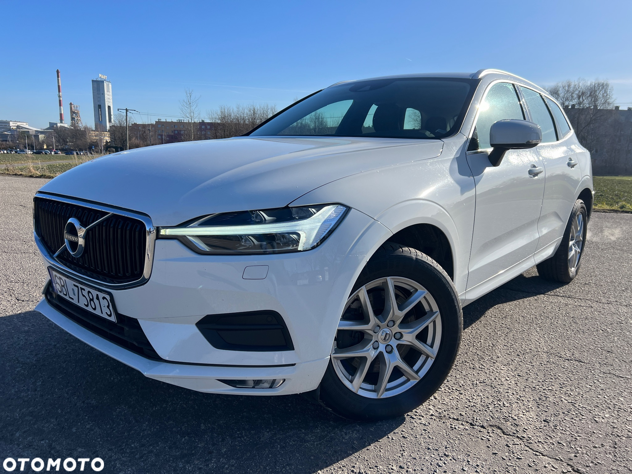 Volvo XC 60 T5 AWD Momentum - 4