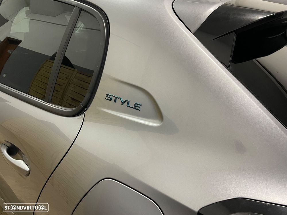 Peugeot 208 1.2 PureTech SE Style - 6