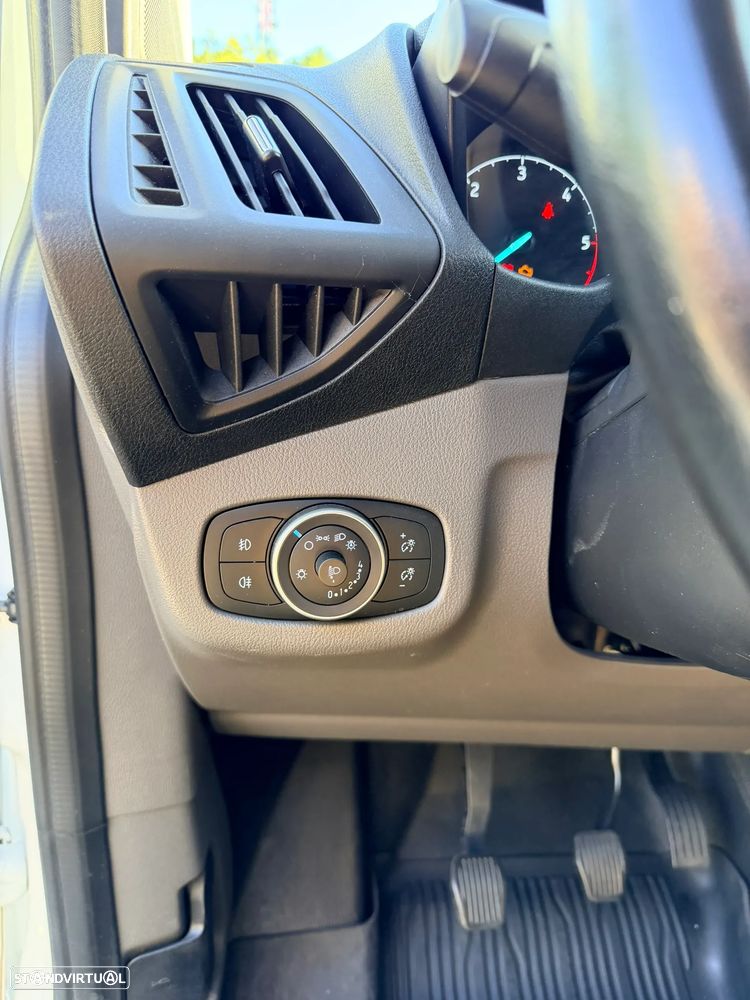 Ford Transit Connect 240 L2 Trend - 40