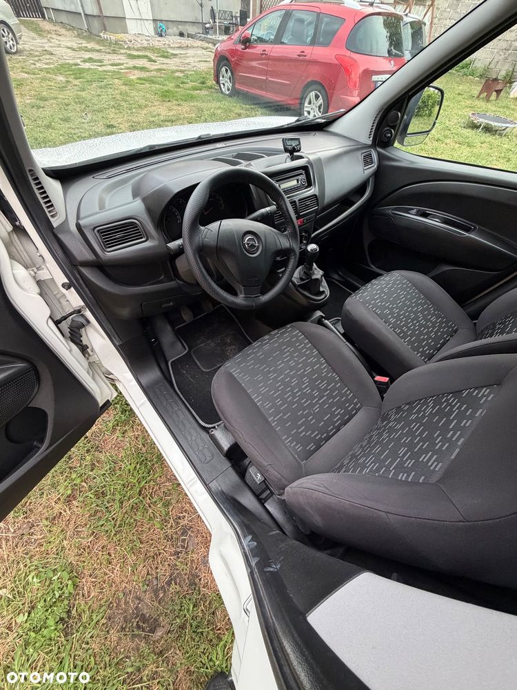 Opel Combo - 26