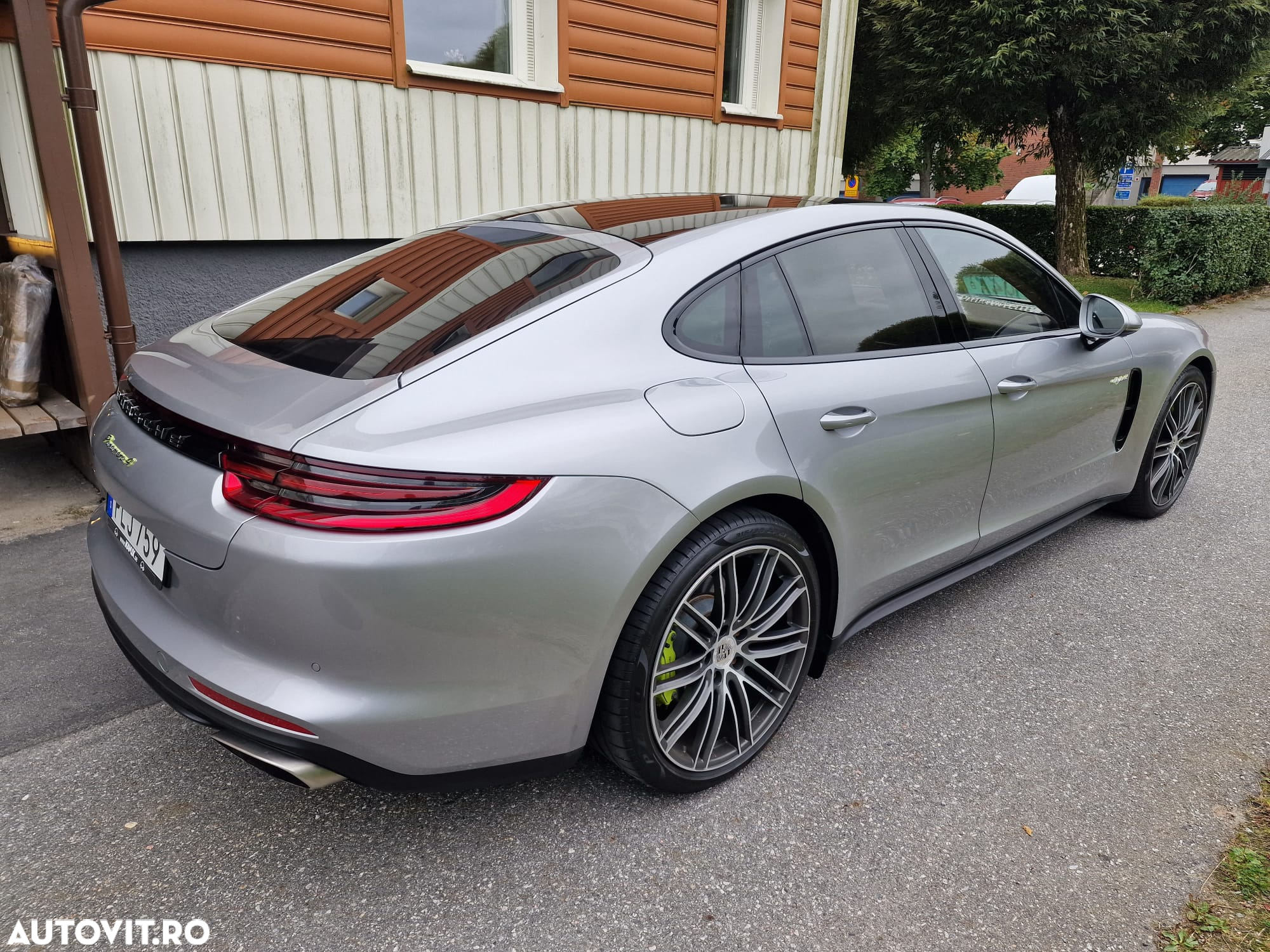 Porsche Panamera - 11