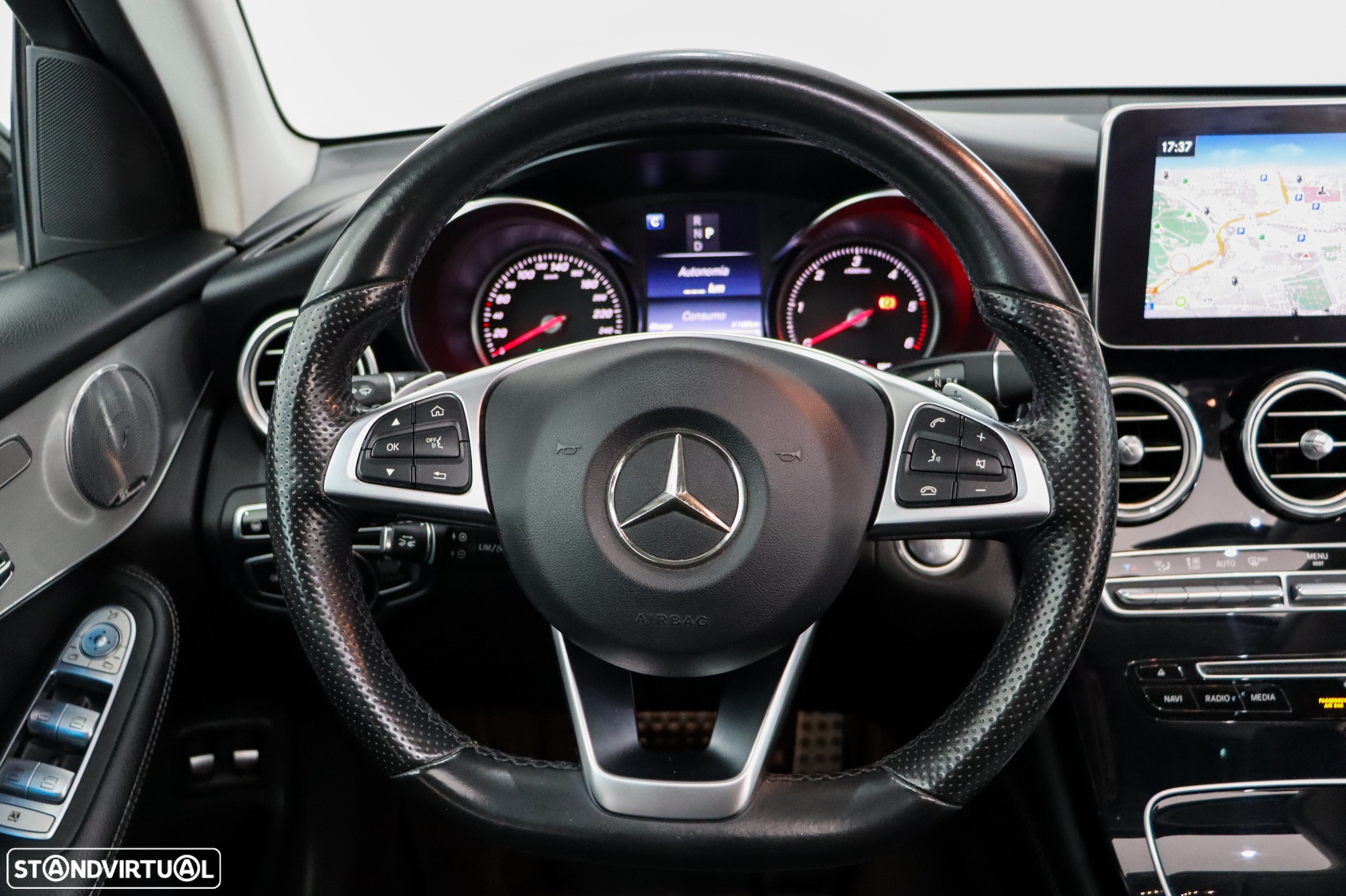 Mercedes-Benz GLC 250 d AMG Line 4-Matic - 32
