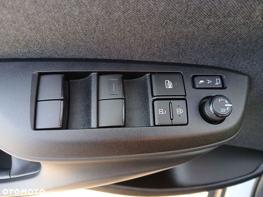 Toyota Yaris Cross Hybrid 1.5 Comfort 4x4 - 21