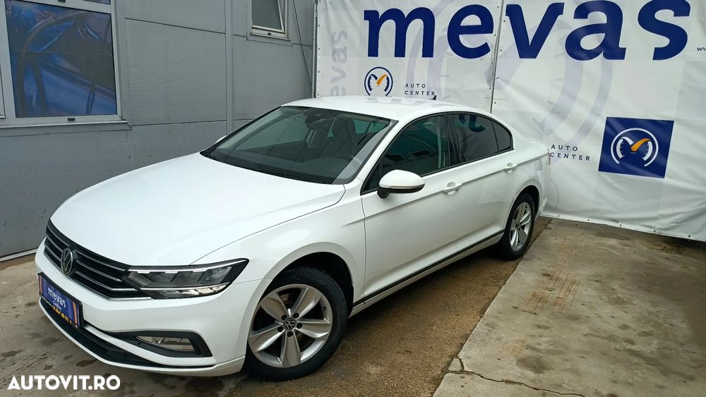 Volkswagen Passat 2.0 TDI DSG Trendline - 7
